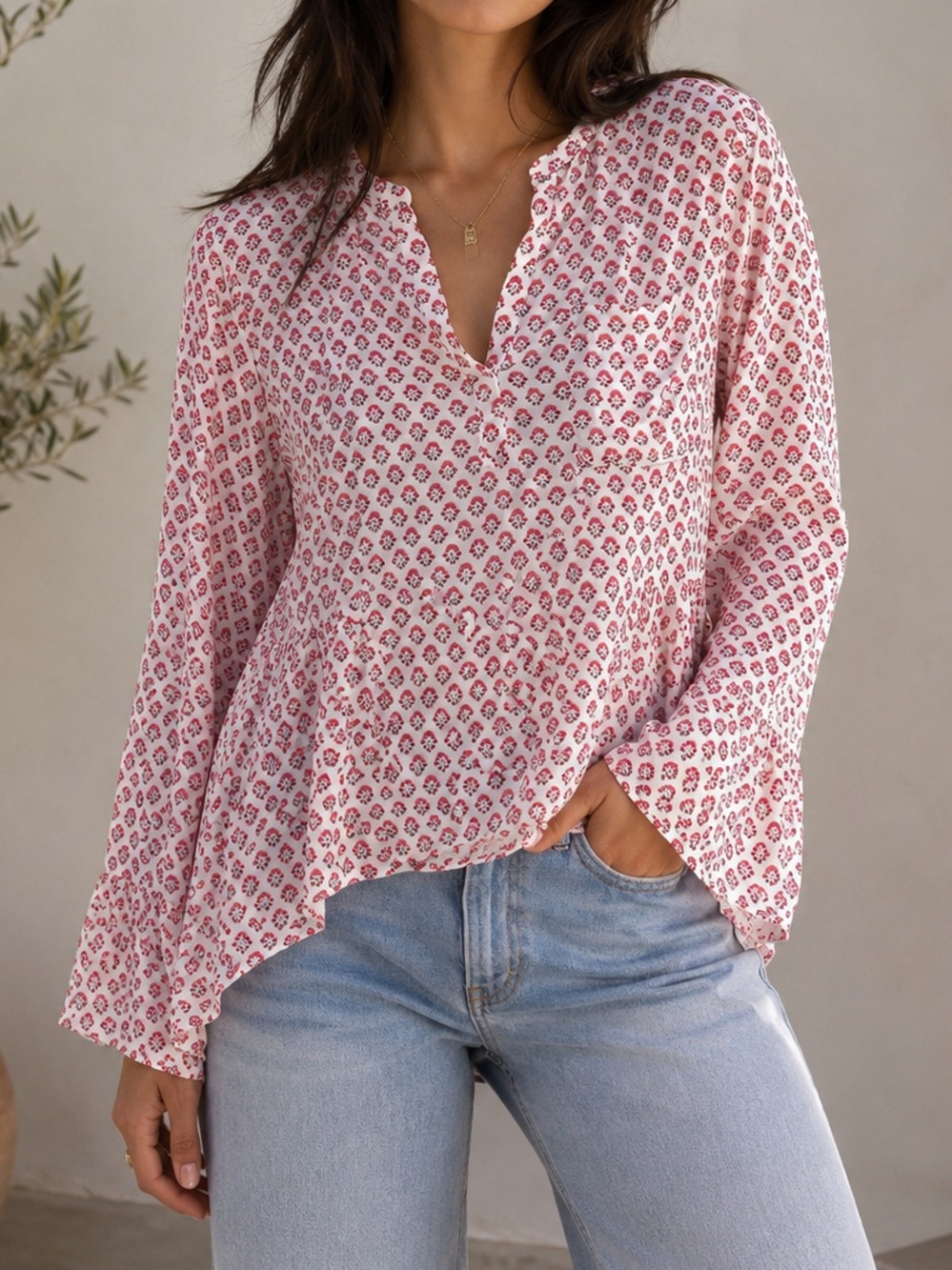Maeve Anthropologie Handkerchief Hem Blouse Size 8 Top Long Sleeve Henley